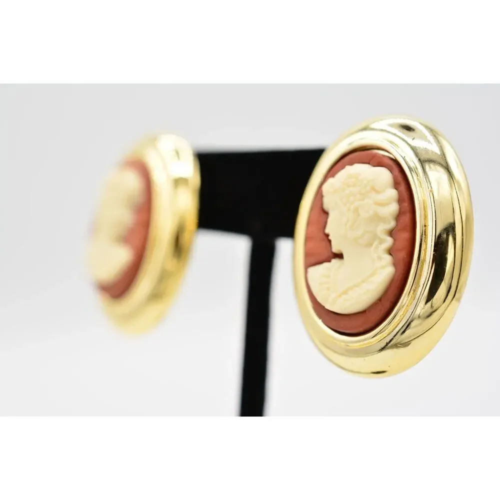 Vintage Cameo Clip On Earrings Lightweight Resin Clay Gold Chunky 1980s BinAA